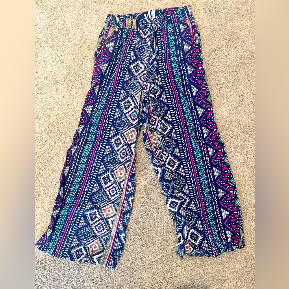 Women’s flowy pants